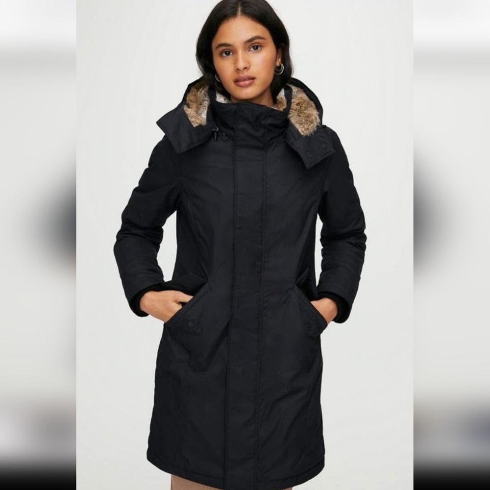 Babaton Black Coat with Faux Fur Lining/removable Hood‎